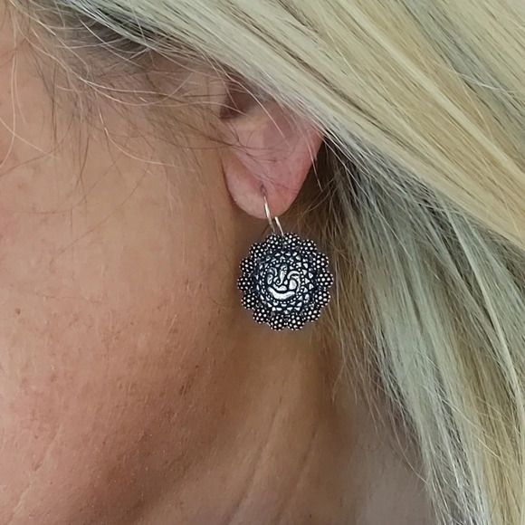 Ganesha Prosperity Wire Drop Earrings - Picture 2 of 7